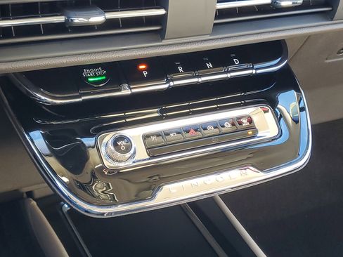 Certified 2023 Lincoln Corsair Reserve w/ Equipment Group 201A image 18