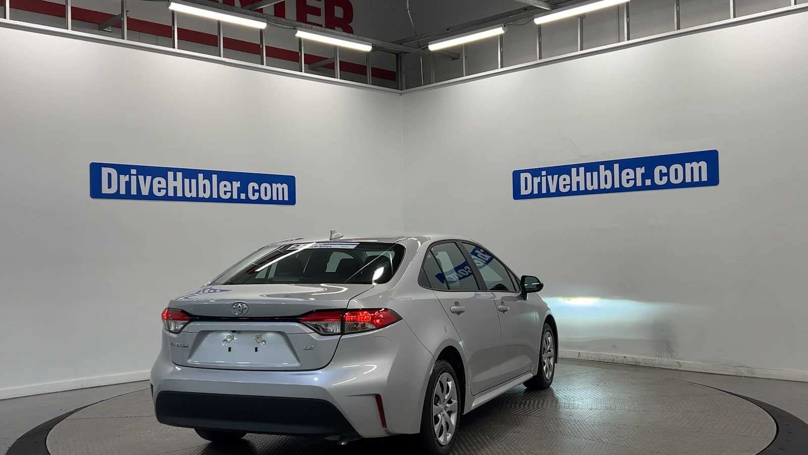 Used 2026 Toyota Corolla LE FWD image 8