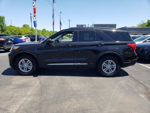 Used 2023 Ford Explorer XLT w/ Equipment Group 202A AWD/4WD image 9