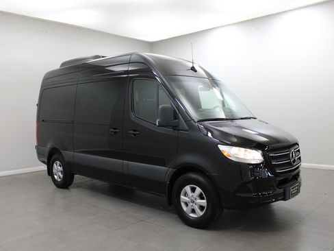 New 2024 Mercedes-Benz Sprinter 2500 image 3