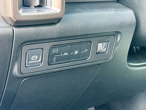 Used 2024 GMC Hummer EV 3X w/ Omega Edition AWD/4WD image 10