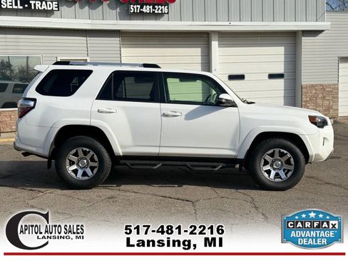 Used 2015 Toyota 4Runner Trail Premium image 11