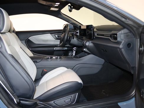 Used 2024 Ford Mustang GT Premium image 58