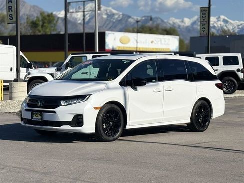 Used 2025 Honda Odyssey Sport-L image 3
