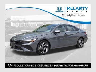 Used 2025 Hyundai Elantra SEL
