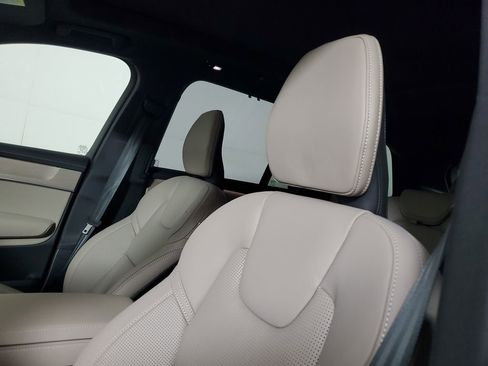 New 2026 Volvo XC90 T8 Ultra w/ Protection Package Premier AWD/4WD image 24
