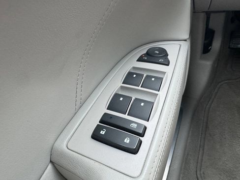 Used 2007 Buick Lucerne CXL image 23