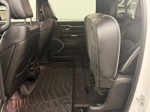 Used 2025 RAM 1500 Laramie AWD/4WD image 30