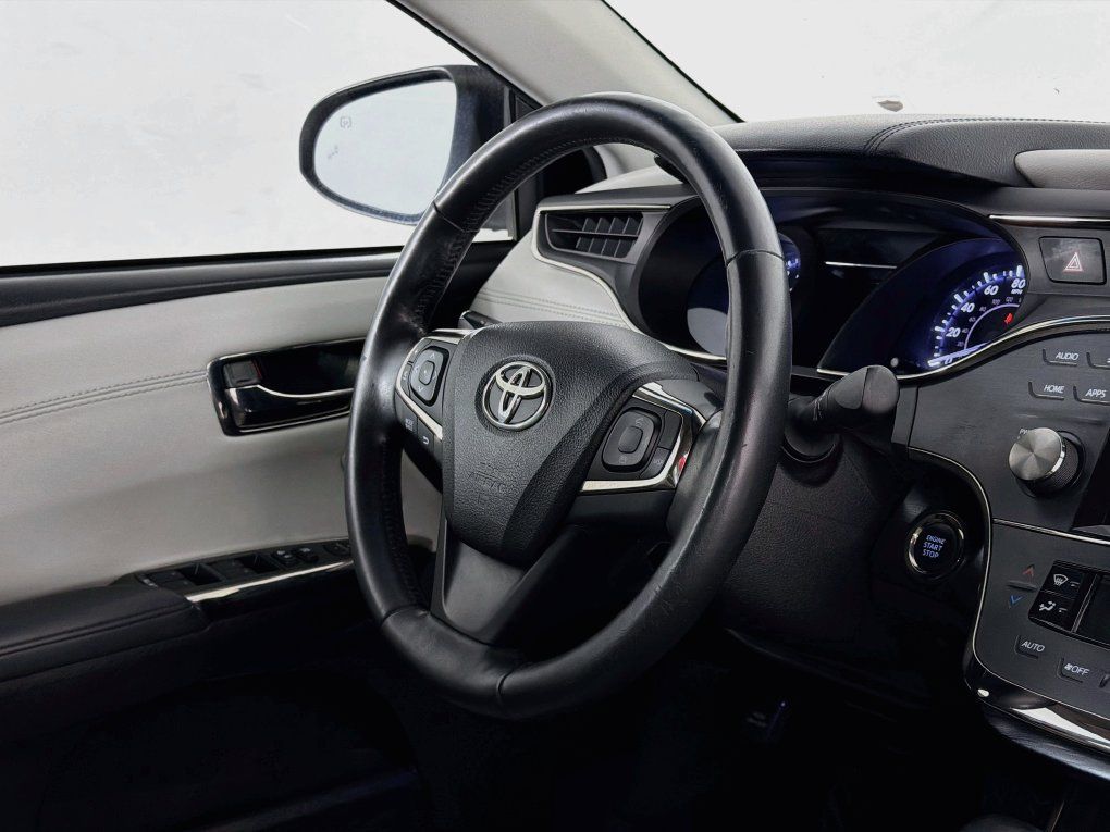 Used 2016 Toyota Avalon Touring FWD image 34