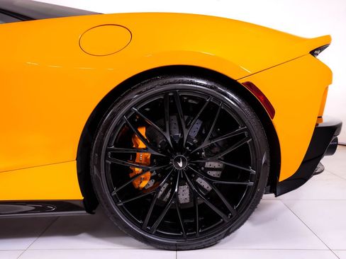 Used 2023 McLaren GT RWD image 14