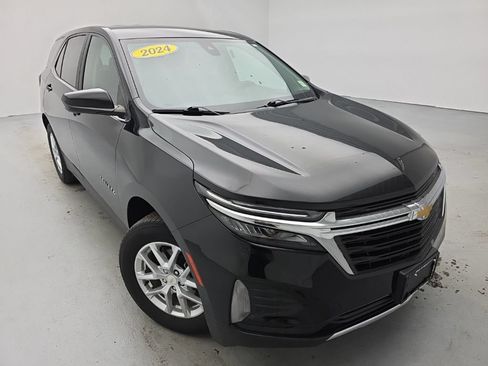 Used 2024 Chevrolet Equinox LT AWD/4WD image 3