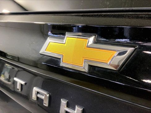 Used 2025 Chevrolet Tahoe Premier AWD/4WD image 8
