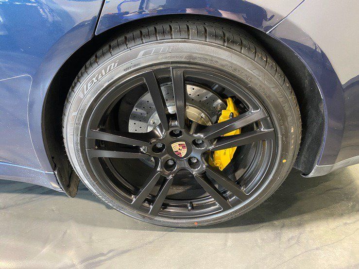 Used 2014 Porsche Panamera S RWD image 9