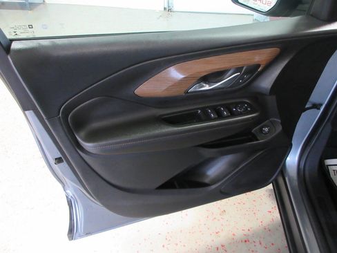 Used 2020 GMC Terrain SLE w/ Driver Convenience Package image 26