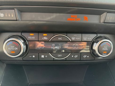 Used 2018 MAZDA CX-9 Touring AWD/4WD image 17