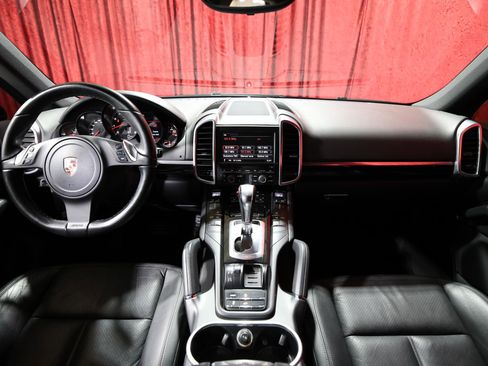 Used 2011 Porsche Cayenne image 15