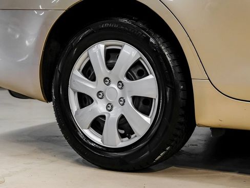 Used 2011 Toyota Camry LE w/ Fleet Convenience Pkg FWD image 55