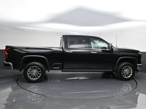 New 2026 Chevrolet Silverado 2500 LTZ w/ LTZ Convenience Package AWD/4WD image 8