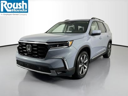 Certified 2025 Honda Pilot Touring