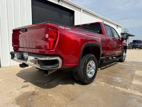 Used 2022 Chevrolet Silverado 3500 LT w/ Convenience Package AWD/4WD image 7