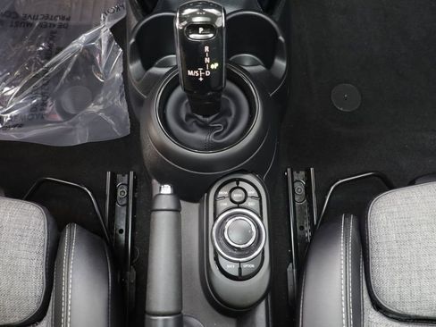 Used 2023 MINI Cooper S w/ Signature Upholstery Package FWD image 12