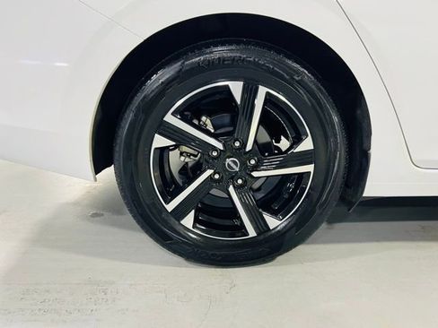 Used 2024 Nissan Sentra SV FWD image 10