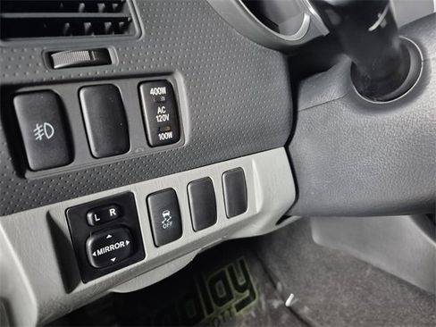 Used 2014 Toyota Tacoma PreRunner image 23