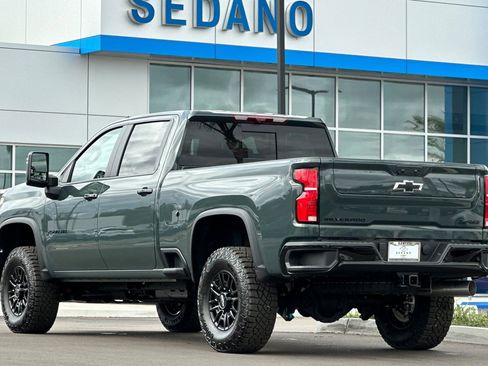 New 2026 Chevrolet Silverado 2500 ZR2 image 6
