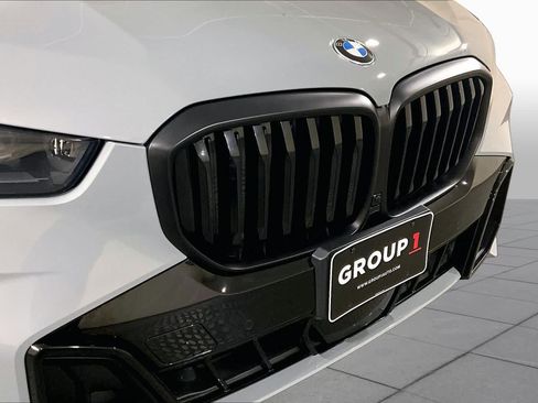 Used 2024 BMW X5 xDrive40i w/ M Sport Package AWD/4WD image 31