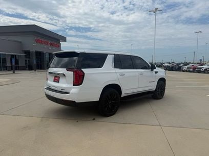 Used 2024 GMC Yukon SLT w/ SLT Premium Package