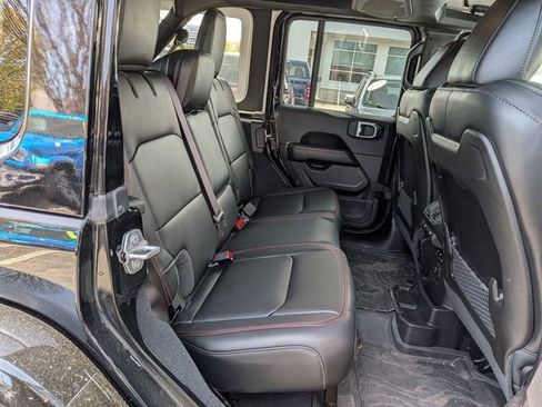 Used 2024 Jeep Wrangler Unlimited Rubicon AWD/4WD image 31