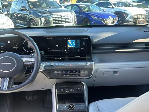 Used 2025 Hyundai Kona Limited image 12