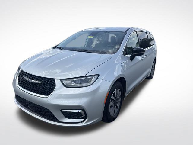 Used 2024 Chrysler Pacifica Limited FWD 360° Tour