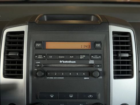 Used 2011 Nissan Xterra PRO-4X image 25