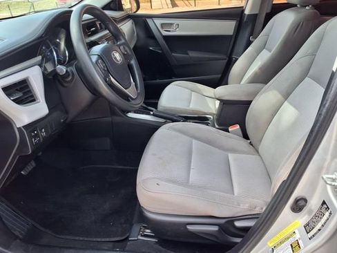 Used 2016 Toyota Corolla LE FWD image 12