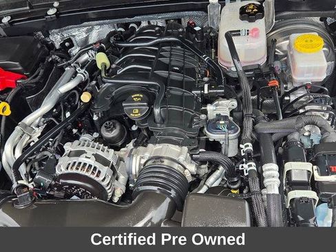 Used 2025 Jeep Wrangler Unlimited Sahara AWD/4WD image 21