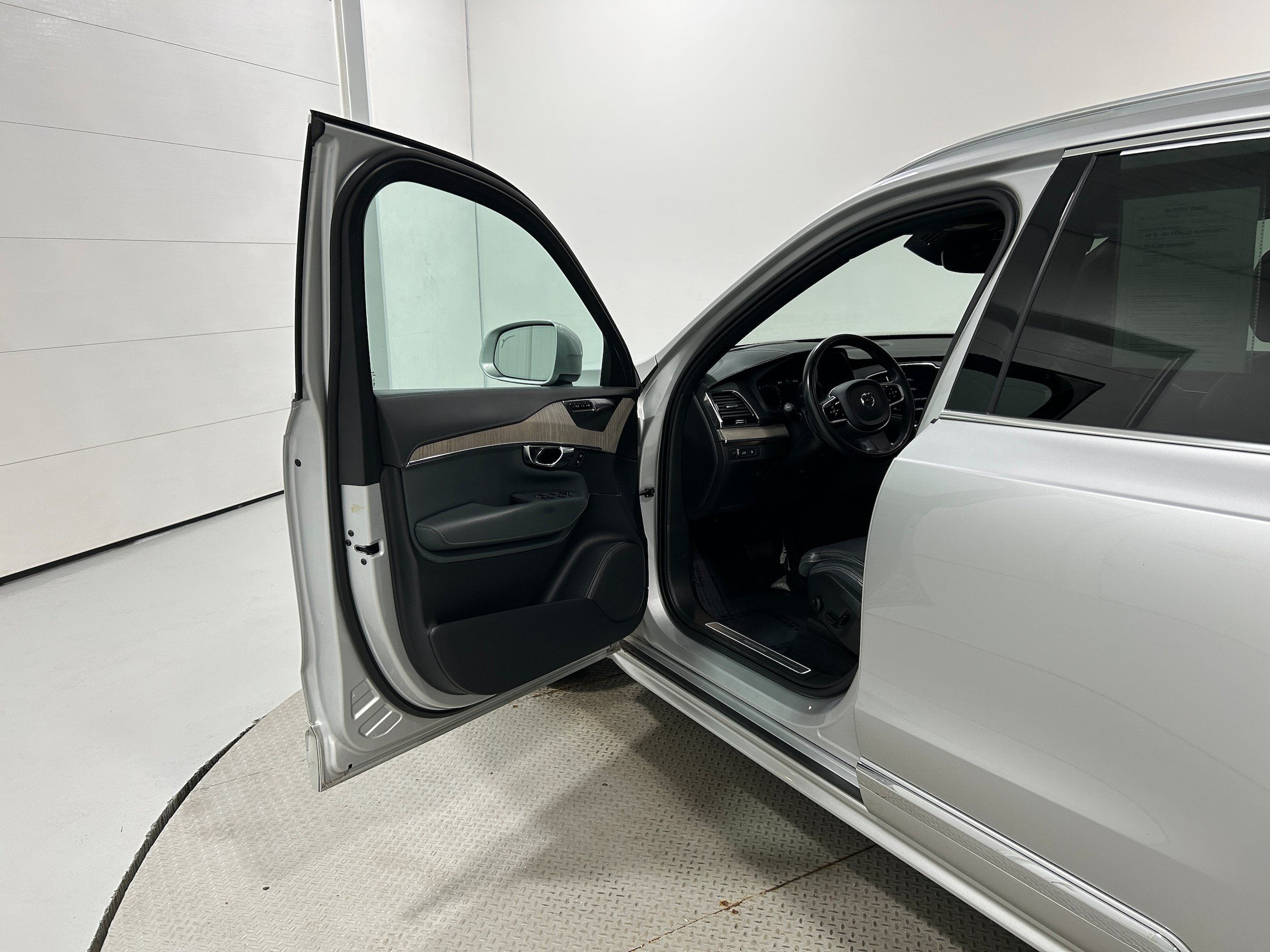 Used 2021 Volvo XC90 T8 Inscription AWD/4WD image 23