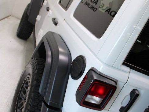 Used 2022 Jeep Wrangler Unlimited Sport AWD/4WD image 14