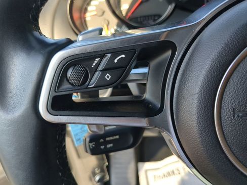 Used 2016 Porsche Cayenne image 58