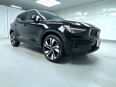 Certified 2025 Volvo XC40 B5 Plus