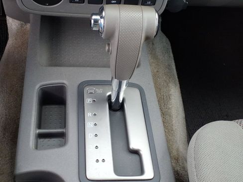 Used 2015 Nissan Frontier SV w/ SV Value Truck Package RWD image 22