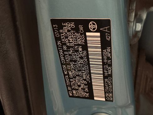 Used 2013 Toyota Prius C Three image 4