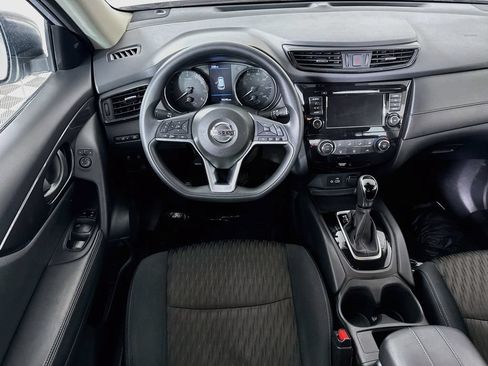 Used 2019 Nissan Rogue S AWD/4WD image 3