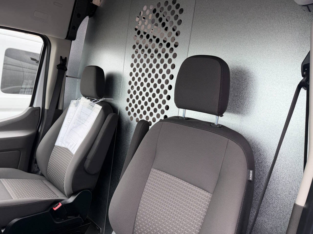 Used 2023 Ford Transit 250 148 High Roof RWD image 13