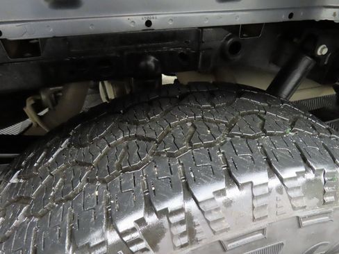 Used 2024 Ford F150 XLT w/ FX4 Off-Road Package image 38