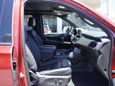 Used 2022 Chevrolet Tahoe RST w/ Luxury Package AWD/4WD image 22
