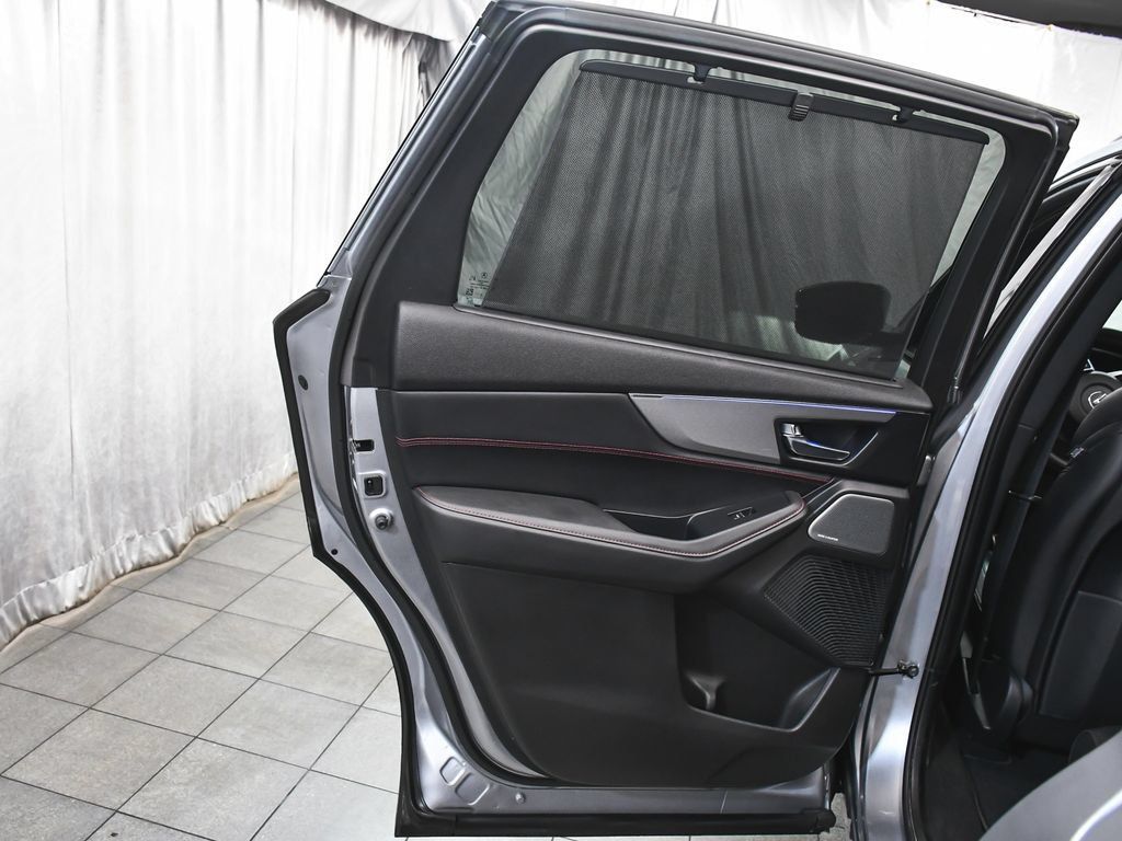 Used 2025 Acura MDX A-Spec AWD/4WD image 13