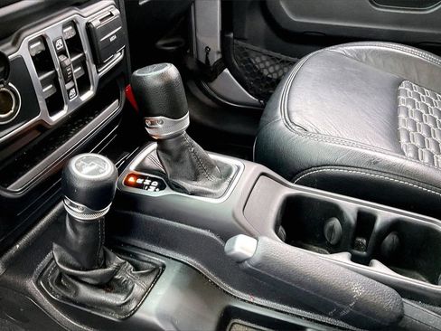 Used 2019 Jeep Wrangler Unlimited Sport S image 18