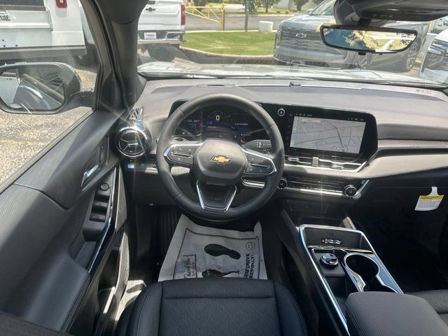 New 2026 Chevrolet Equinox LT w/ Convenience Package II FWD image 27