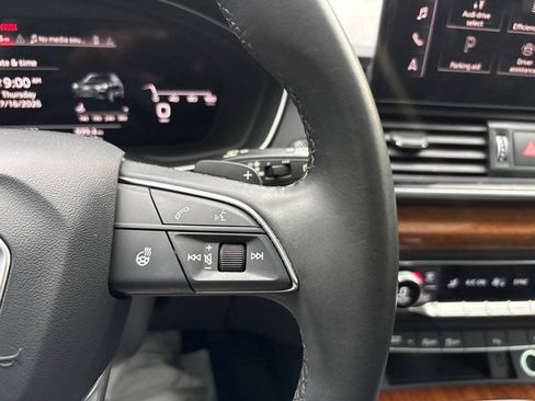 Used 2023 Audi Q5 2.0T Premium Plus w/ Premium Plus Package AWD/4WD image 22